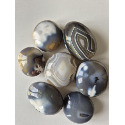 GALETS EN AGATE GRISE
