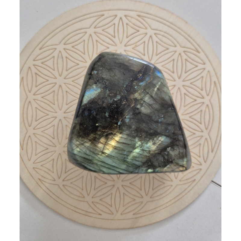 LABRADORITE PIECE N°1
